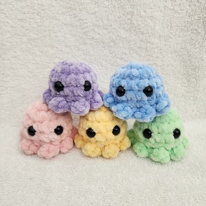 Set of 5 Pastel Rainbow Baby Octopus Amigurumi Plushie, Cute Octo Plushy, gift for kids, Crochet stuffed animal, mini octo squishy